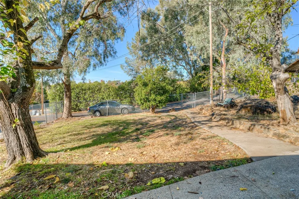 12 Service Oroville, CA 95966