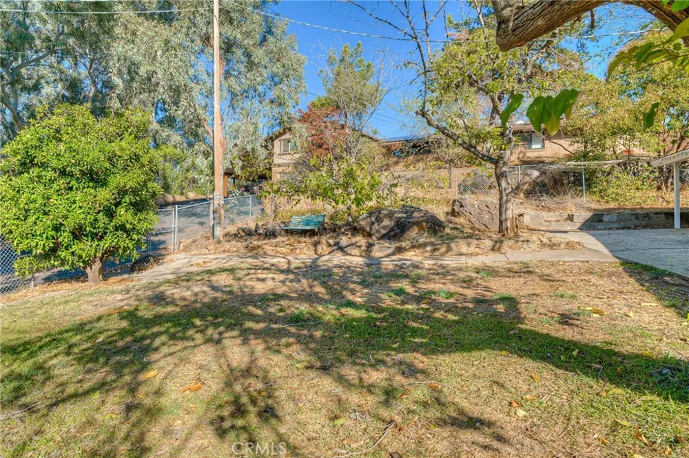 12 Service Oroville, CA 95966