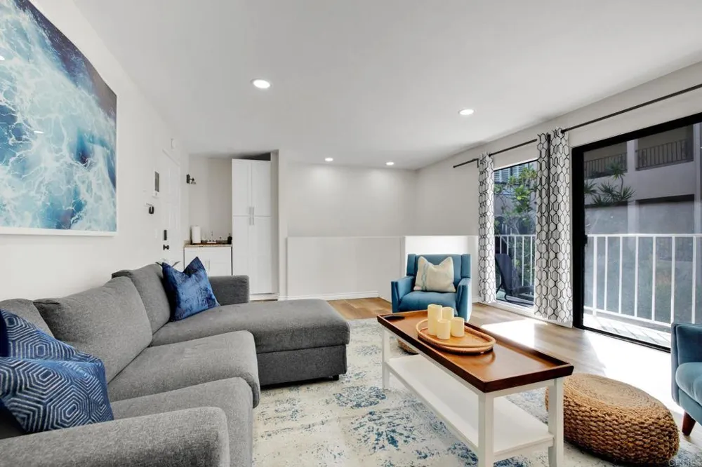 1251 Parker Pl. #2J San Diego, CA 92109