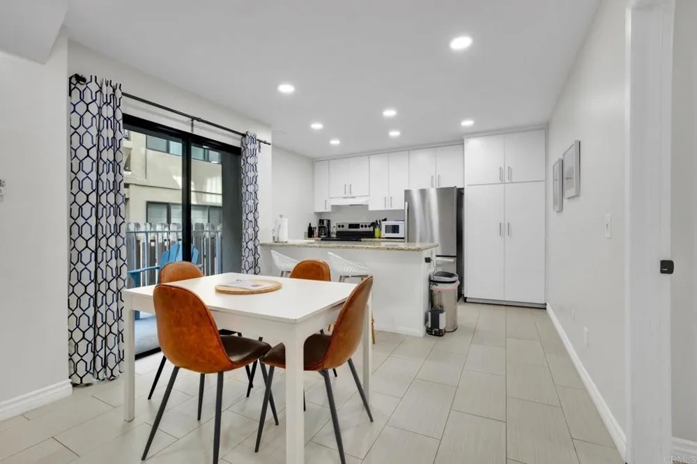 1251 Parker Pl. #2J San Diego, CA 92109