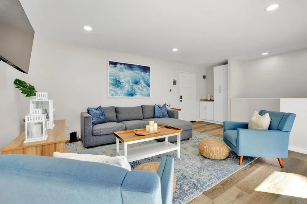 1251 Parker Pl. #2J San Diego, CA 92109