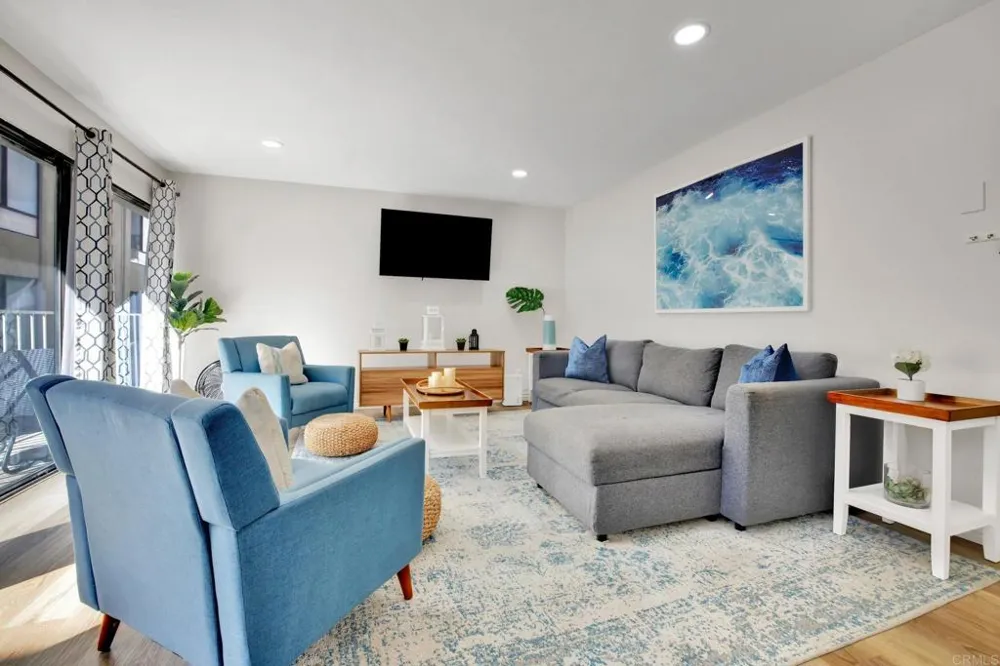 1251 Parker Pl. #2J San Diego, CA 92109