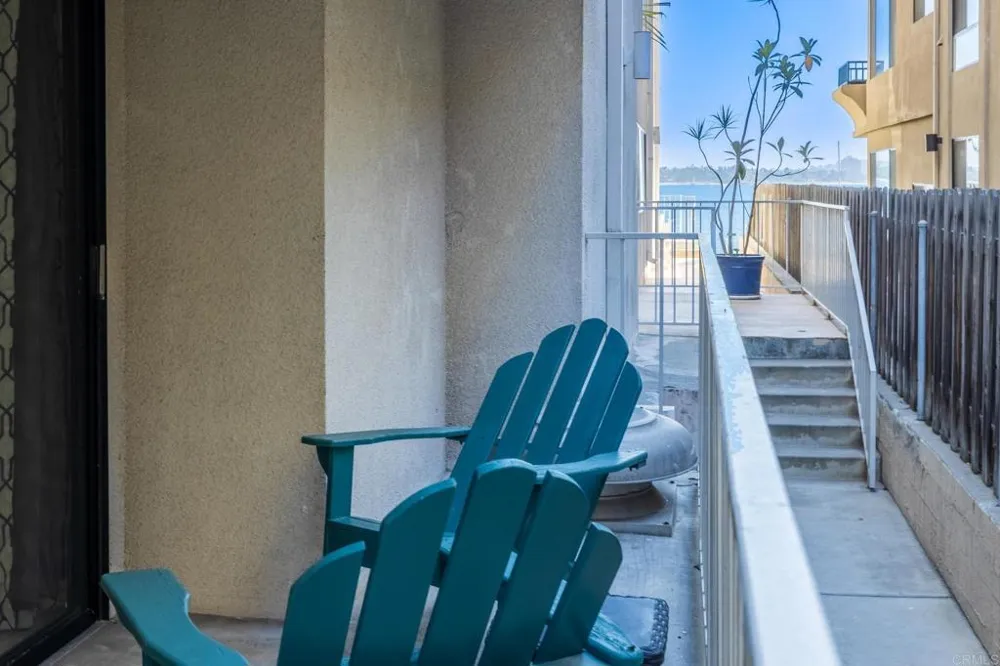 1251 Parker Pl. #2J San Diego, CA 92109