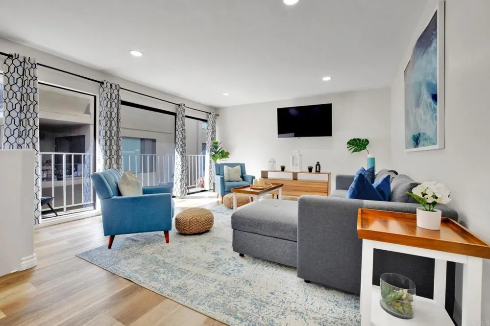 1251 Parker Pl. #2J San Diego, CA 92109