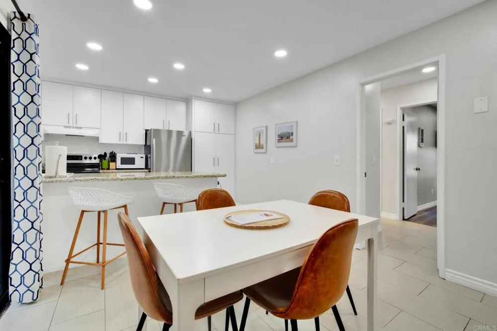 1251 Parker Pl. #2J San Diego, CA 92109