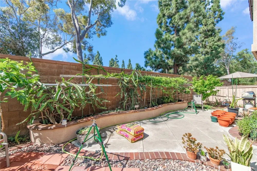 3 Ardmore Irvine, CA 92602