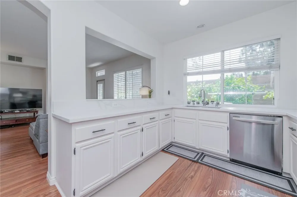 3 Ardmore Irvine, CA 92602