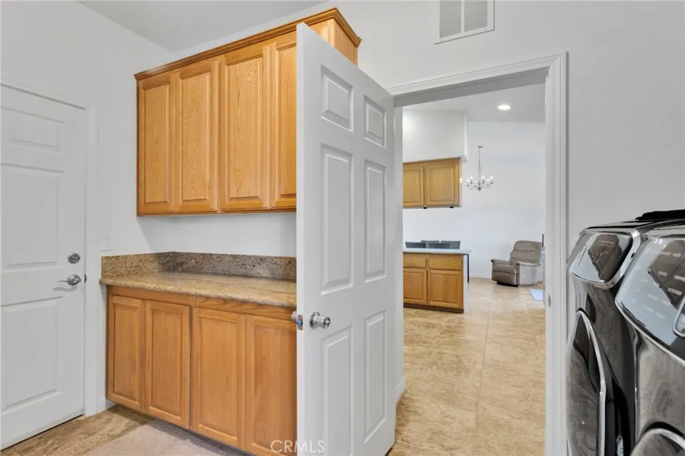 8720 Greasewood Lane Victorville, CA 92392