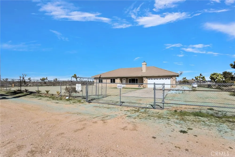 8720 Greasewood Lane Victorville, CA 92392
