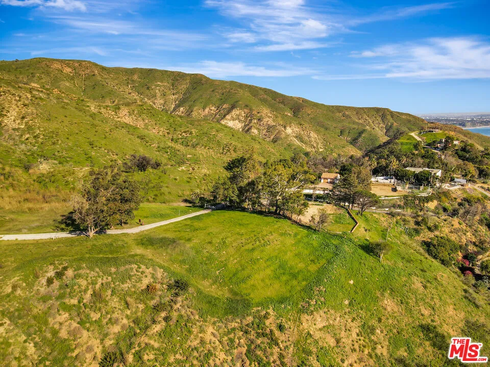 20960 Big Rock Drive Malibu, CA 90265