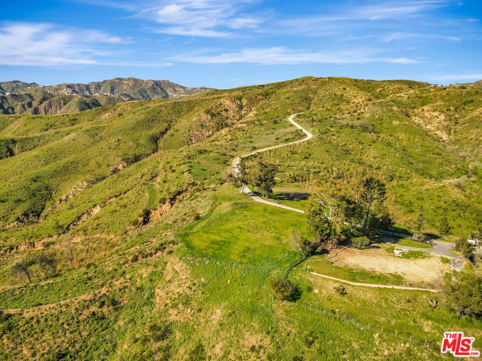 20960 Big Rock Drive Malibu, CA 90265