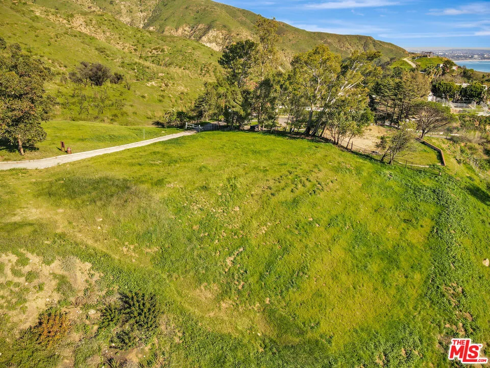 20960 Big Rock Drive Malibu, CA 90265