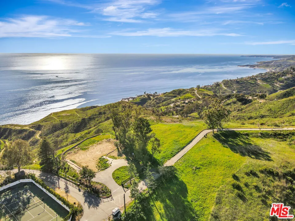 20960 Big Rock Drive Malibu, CA 90265