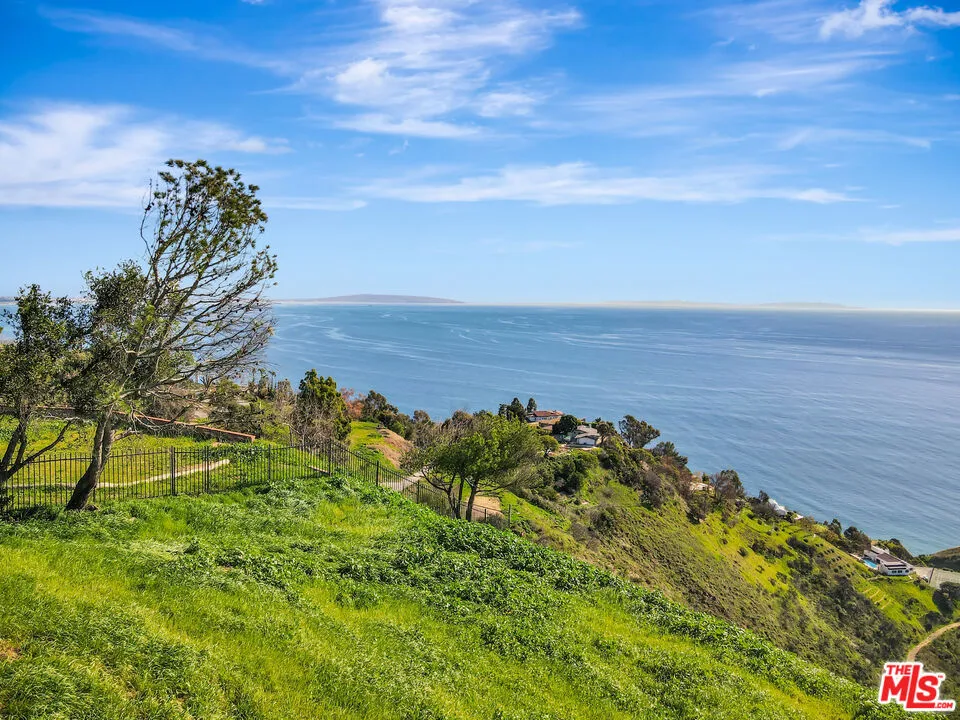 20960 Big Rock Drive Malibu, CA 90265