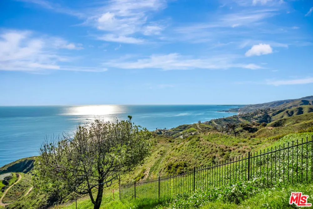 20960 Big Rock Drive Malibu, CA 90265