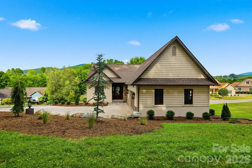 643 W Landing Drive Jefferson, NC 28640
