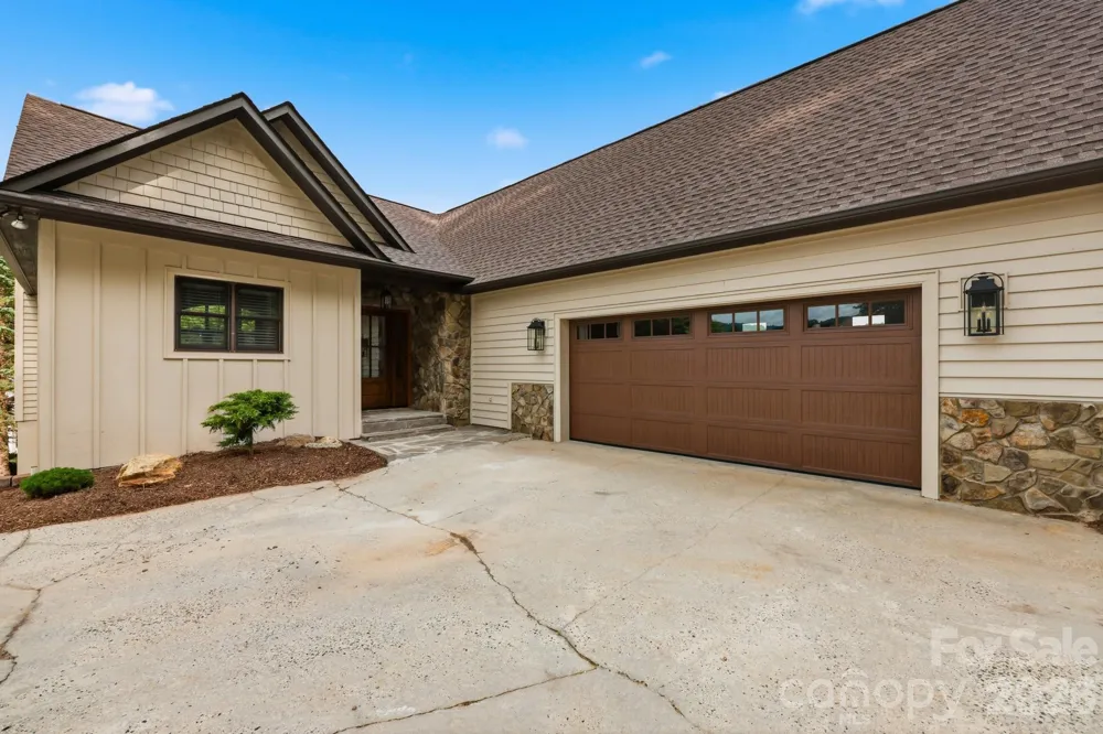 643 W Landing Drive Jefferson, NC 28640