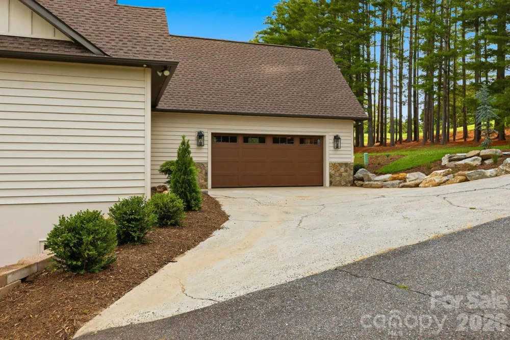 643 W Landing Drive Jefferson, NC 28640