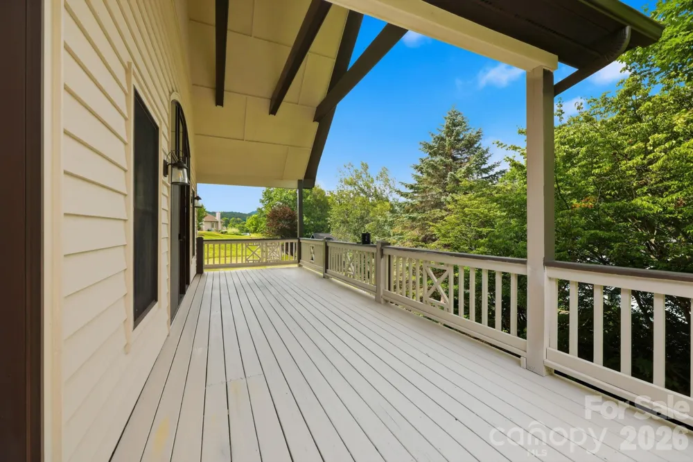 643 W Landing Drive Jefferson, NC 28640