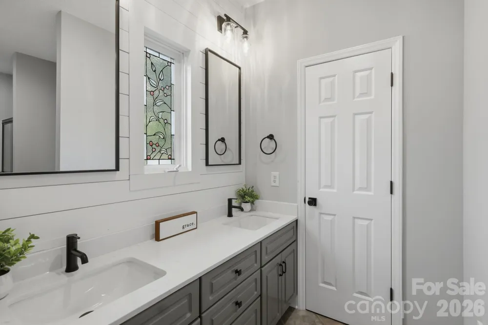 643 W Landing Drive Jefferson, NC 28640