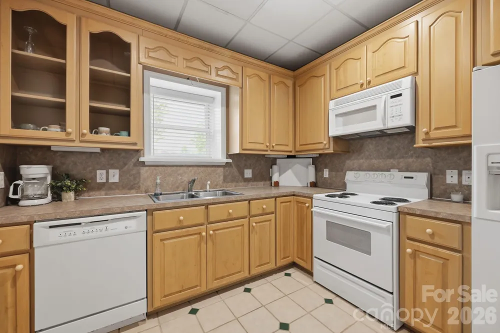643 W Landing Drive Jefferson, NC 28640