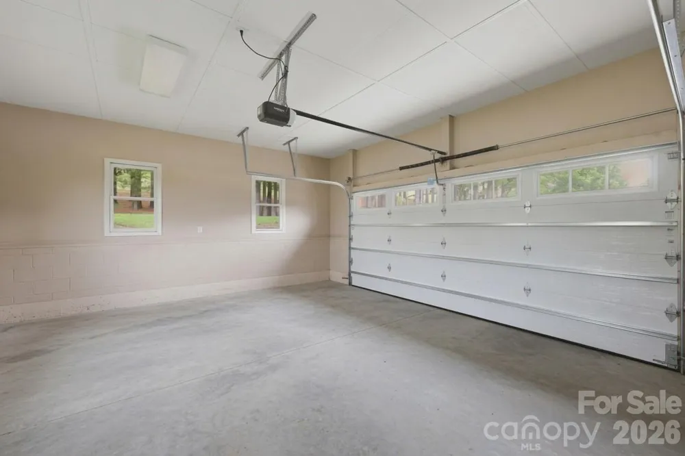643 W Landing Drive Jefferson, NC 28640