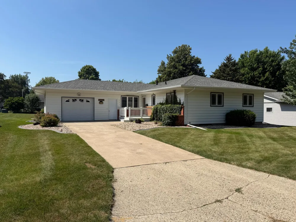 505 Central Lane Luverne, MN 56156