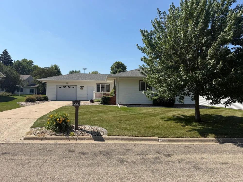 505 Central Lane Luverne, MN 56156