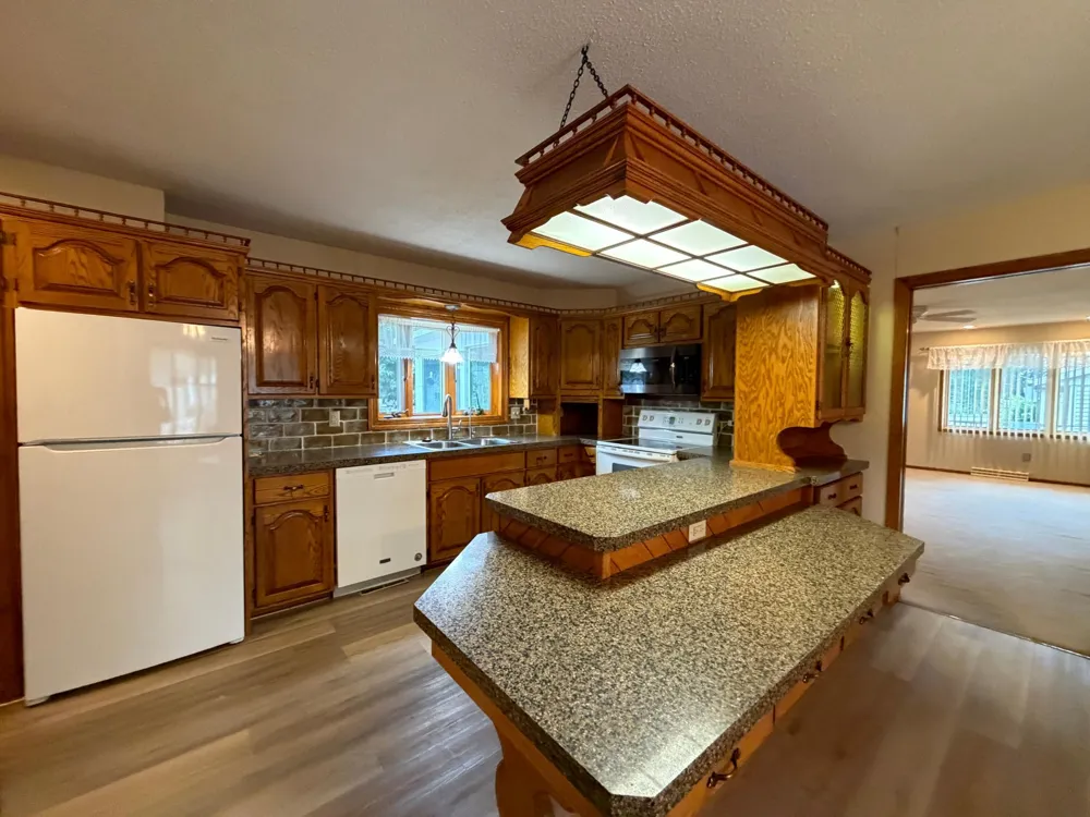 505 Central Lane Luverne, MN 56156