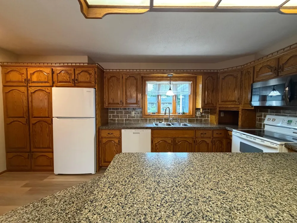 505 Central Lane Luverne, MN 56156