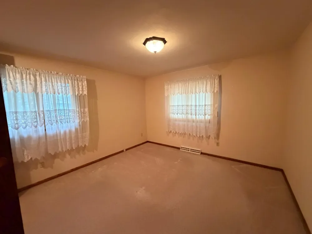 505 Central Lane Luverne, MN 56156
