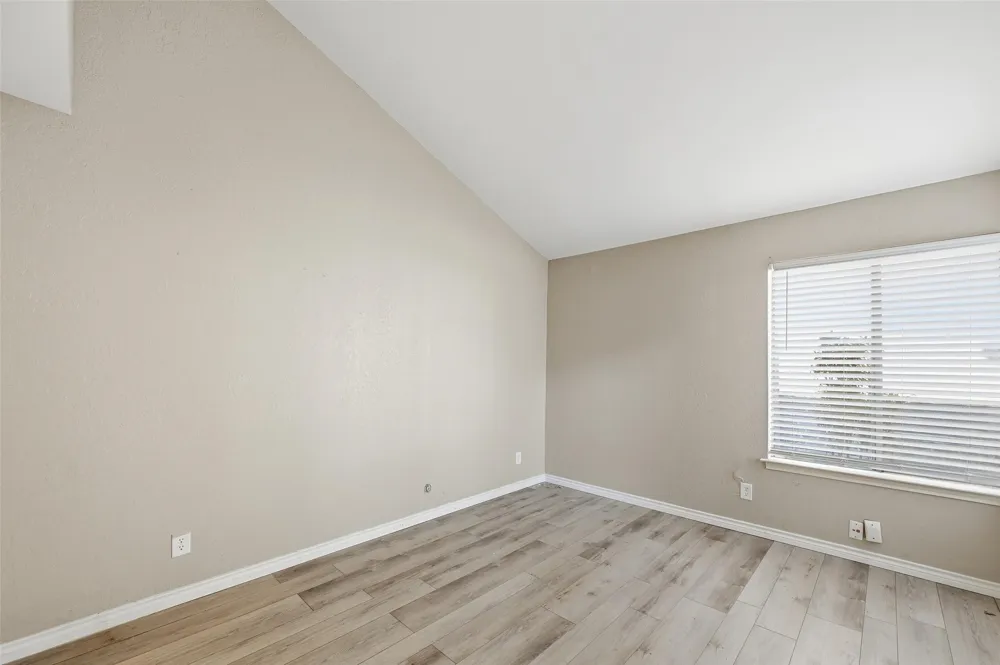 821 Dublin Drive #211 Richardson, TX 75080