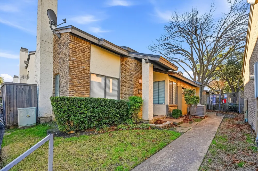 821 Dublin Drive #211 Richardson, TX 75080