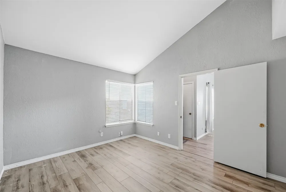 821 Dublin Drive #211 Richardson, TX 75080
