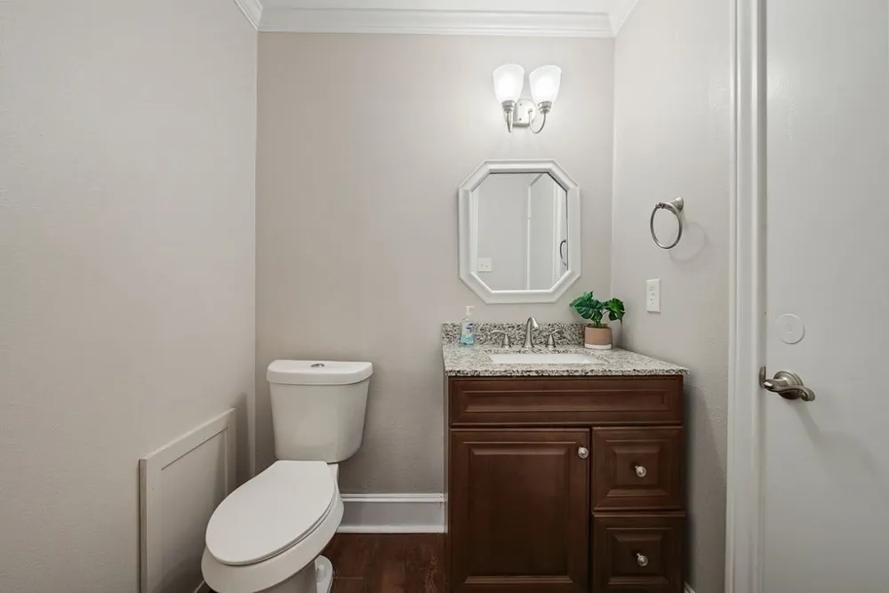 6010 La Cosa Drive Dallas, TX 75248