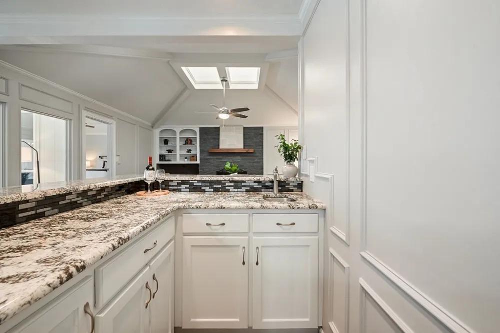 6010 La Cosa Drive Dallas, TX 75248