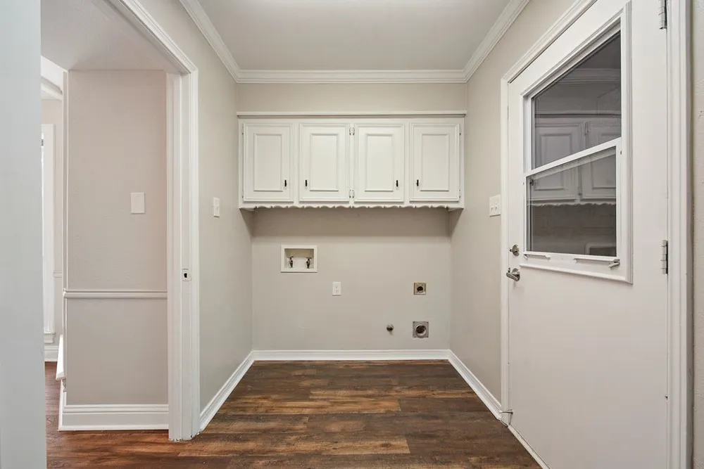 6010 La Cosa Drive Dallas, TX 75248