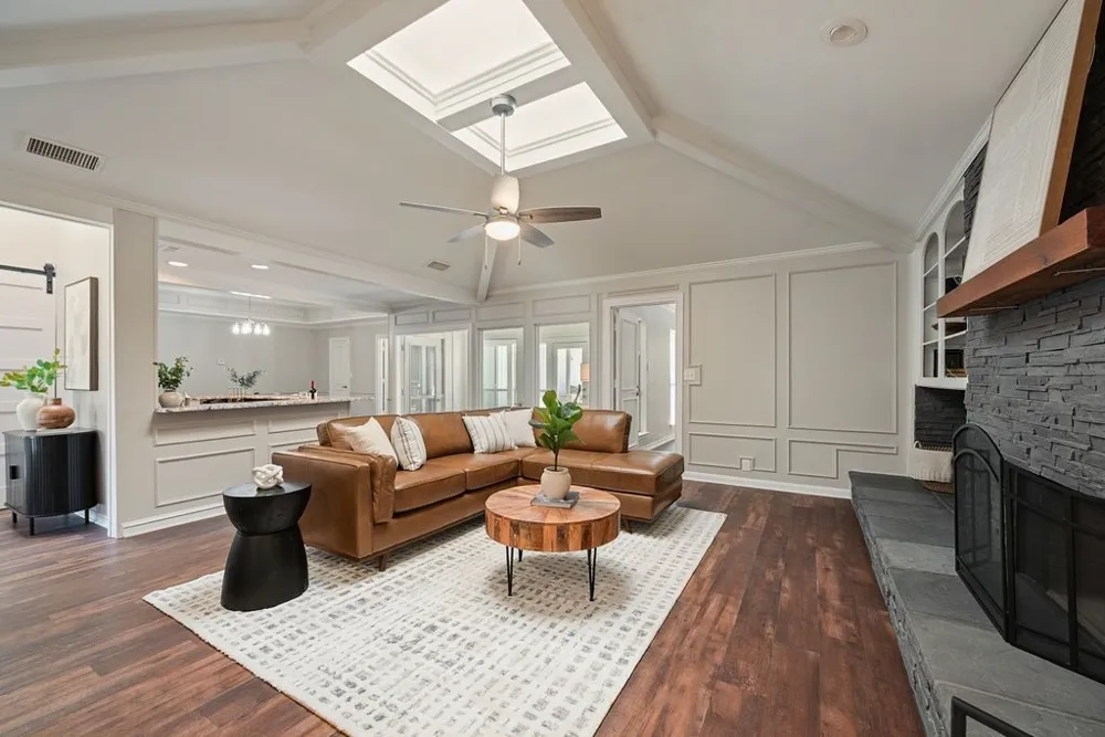 6010 La Cosa Drive Dallas, TX 75248