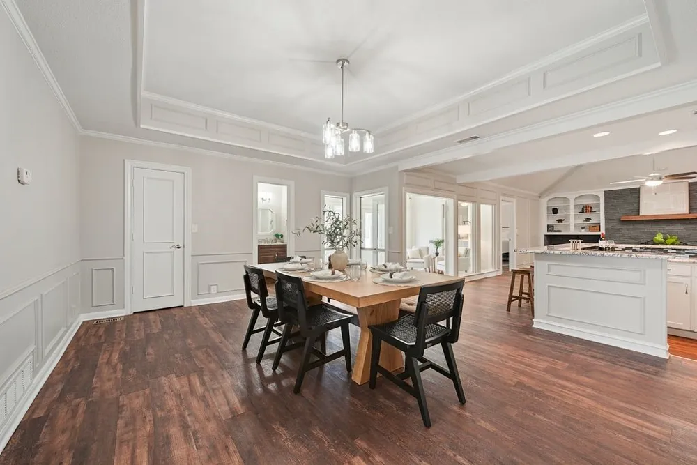 6010 La Cosa Drive Dallas, TX 75248