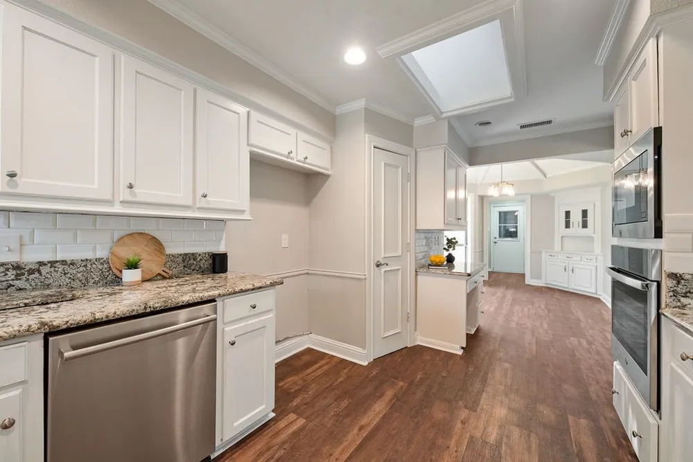 6010 La Cosa Drive Dallas, TX 75248