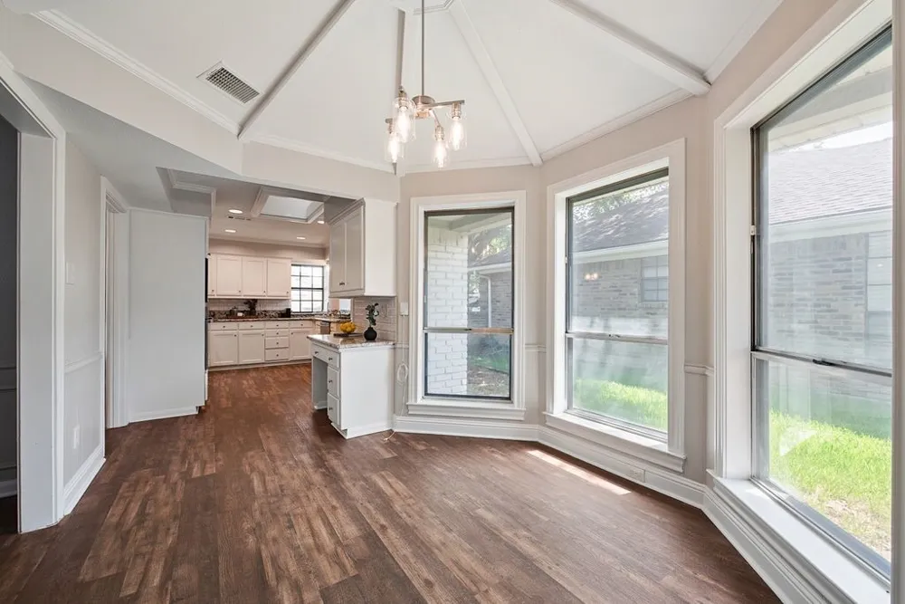 6010 La Cosa Drive Dallas, TX 75248
