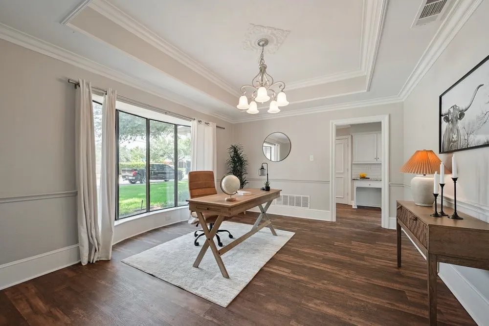 6010 La Cosa Drive Dallas, TX 75248