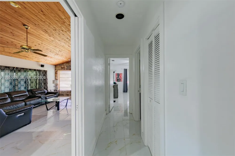 21290 SW 234th St Homestead, FL 33031