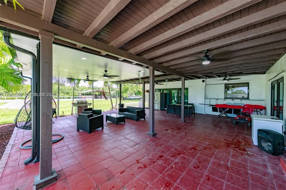 21290 SW 234th St Homestead, FL 33031