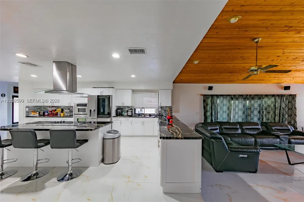 21290 SW 234th St Homestead, FL 33031
