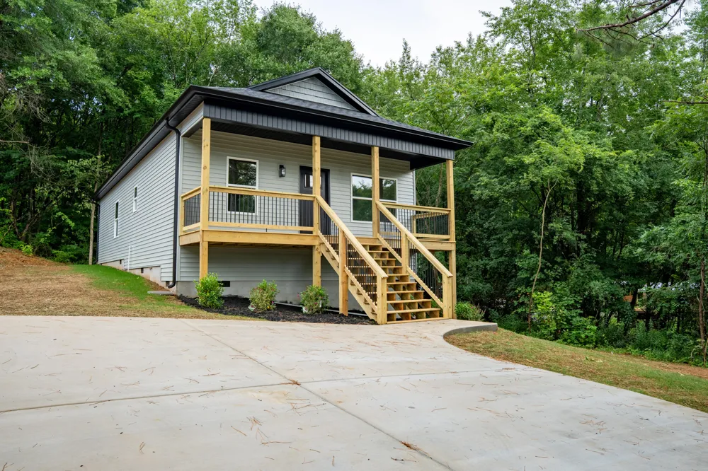 260 High Street Charleston, TN 37310