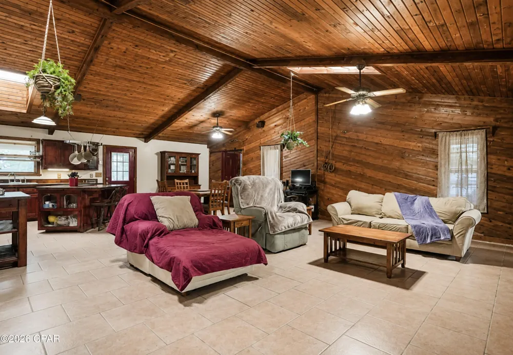 6532 Waverly Street Youngstown, FL 32466