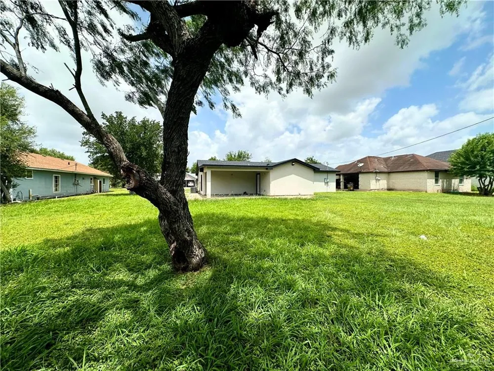 406 10th Street Donna, TX 78537