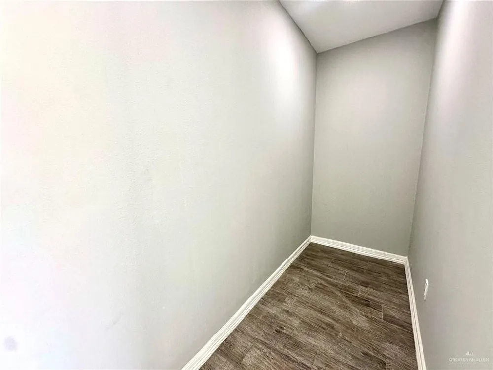 406 10th Street Donna, TX 78537
