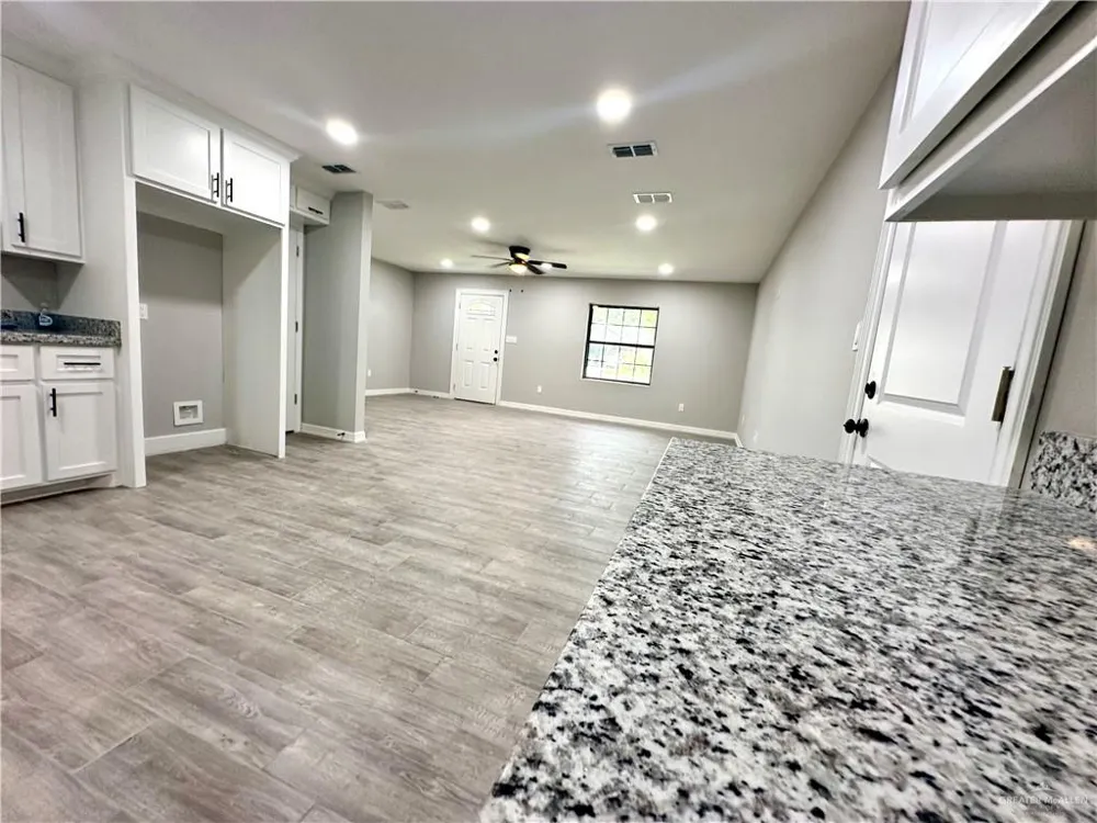 406 10th Street Donna, TX 78537